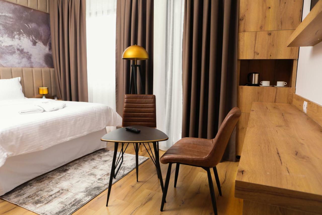 Roadside Hotel Lipjan المظهر الخارجي الصورة