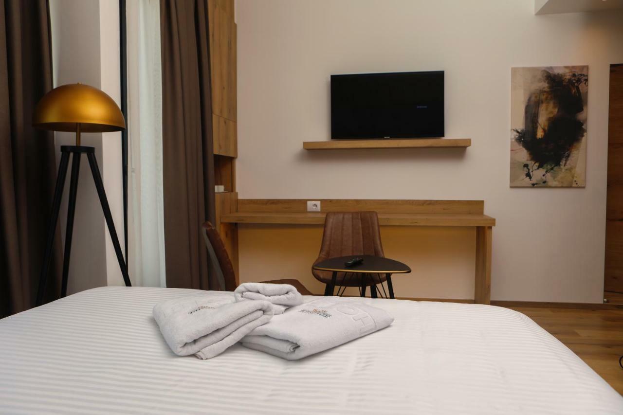 Roadside Hotel Lipjan المظهر الخارجي الصورة